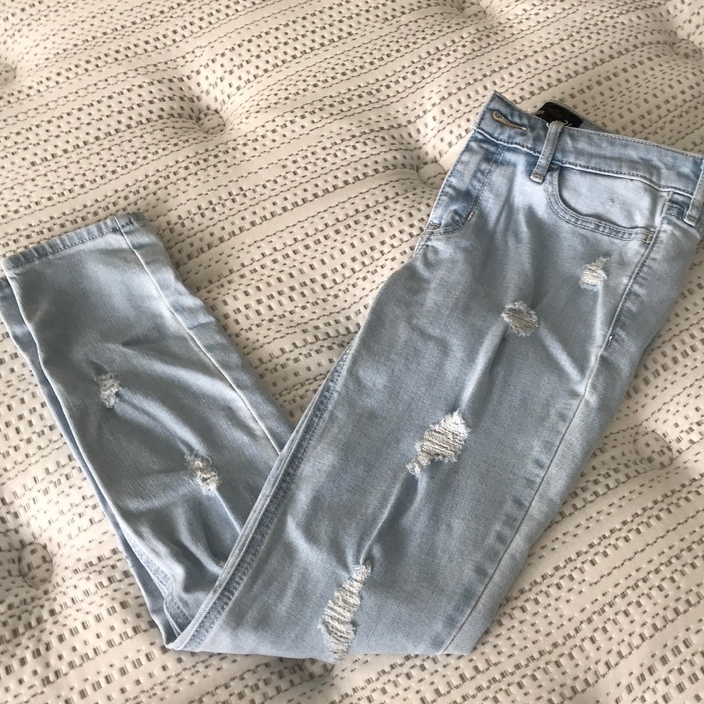 Hollister light washed skinny jeans